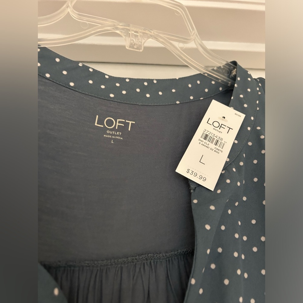NWT Ann Taylor Loft Sleeveless Blouse - Picture 2 of 3